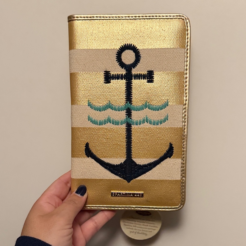 Spartina 449 Gold and Cream Anchor Travel Wallet